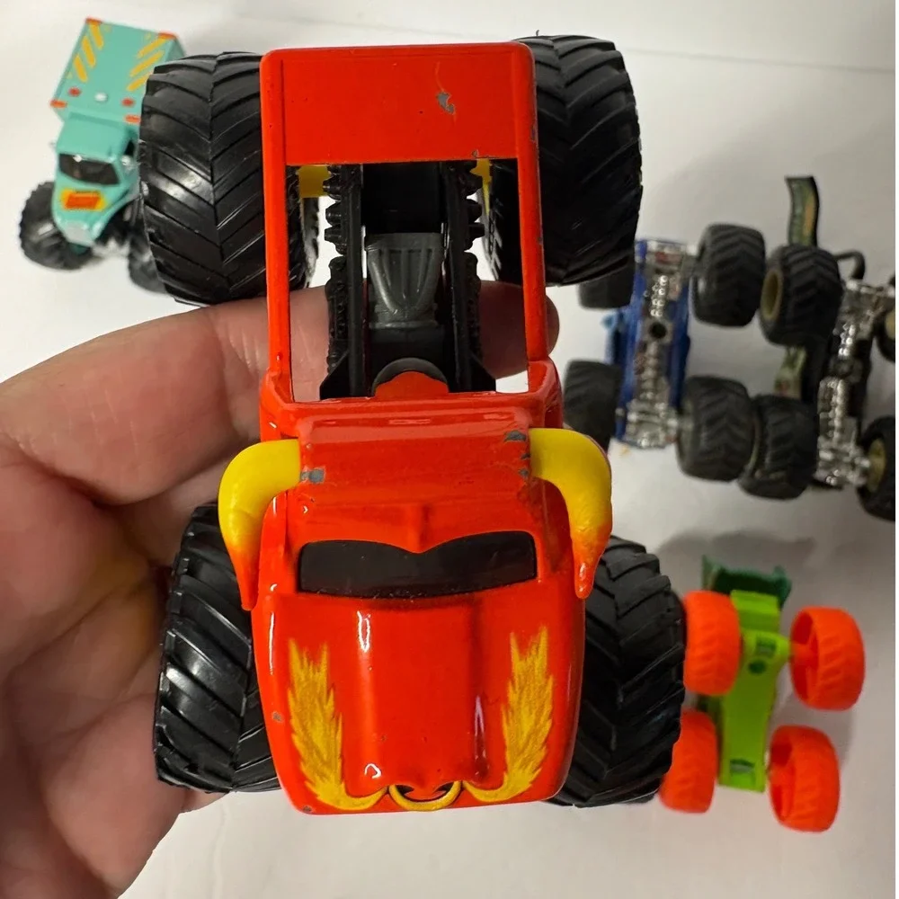 Hot Wheels Monster Jam Truck Lot Max-D Mega-Wrex El Toro Loco Ranger Rescue